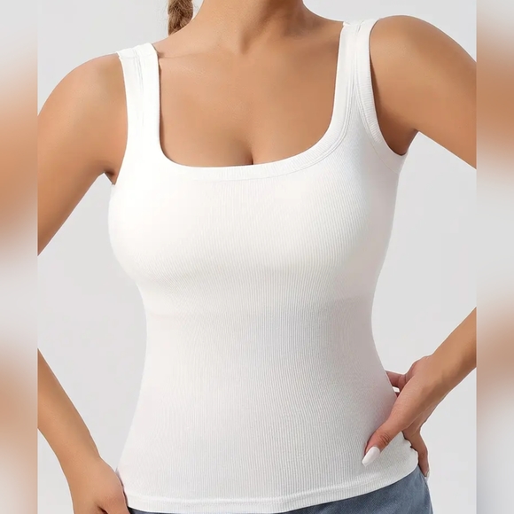 BNWOT size med shelf bra style tank top, white colour - Picture 3 of 12